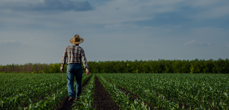 KMOP leads dialogue on migrant integration in the primary sector