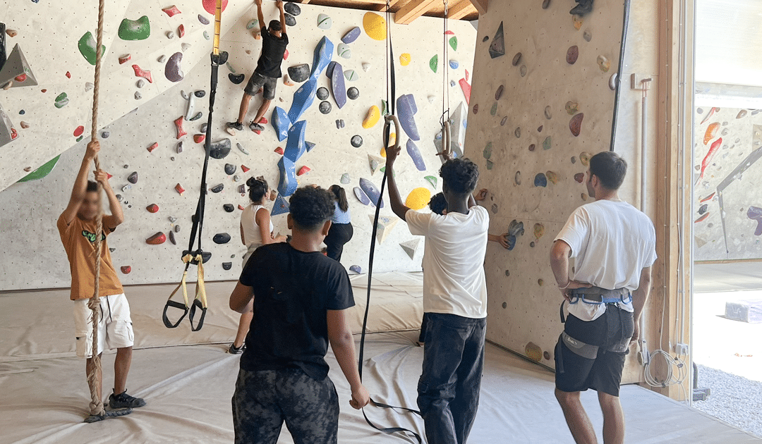 Empowering refugee youth in Greece through adventure therapy
